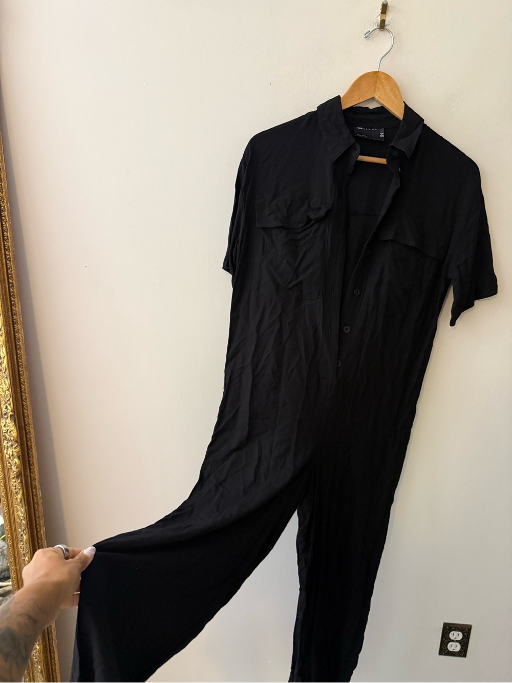 ASOS Black Slouchy Short-Sleeve Wide-Leg Utility Jumpsuit - Picture 7 of 8